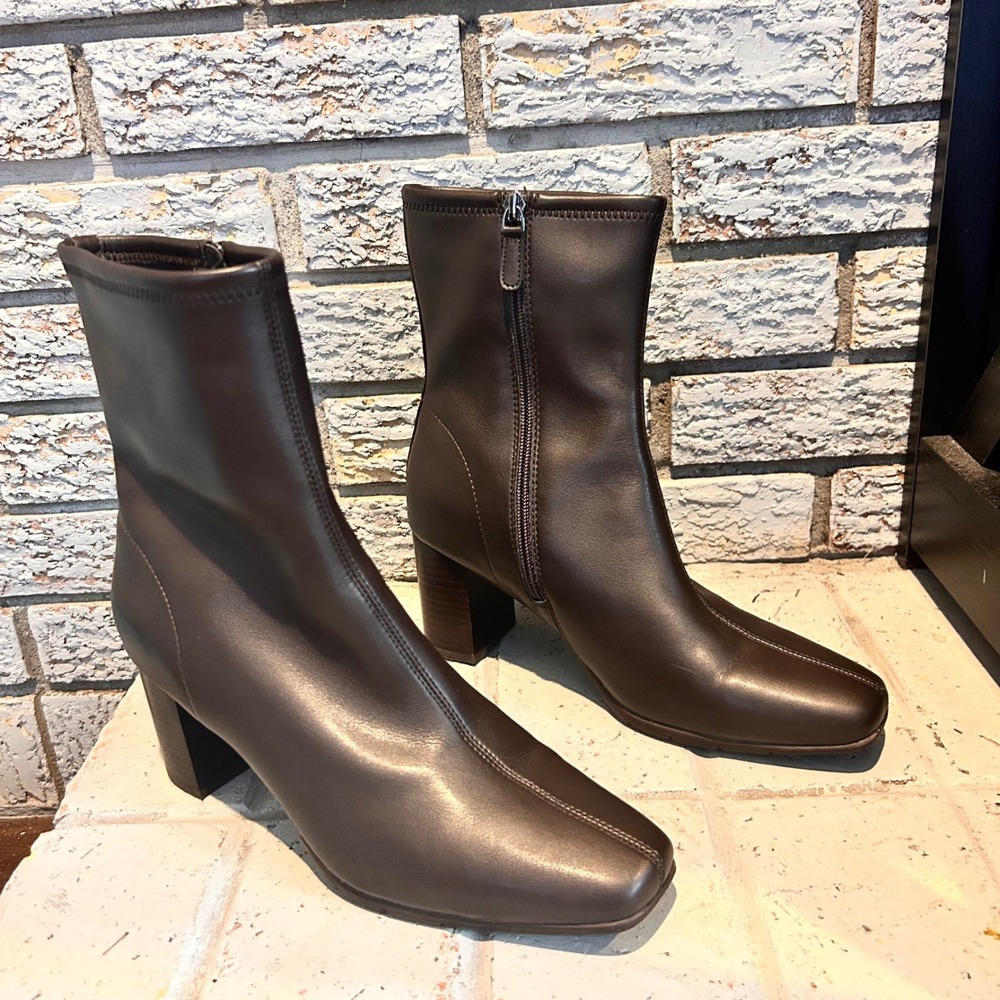 Aerosoles Womens Brown Square Toe Block Heel Ankle Boots Size 10